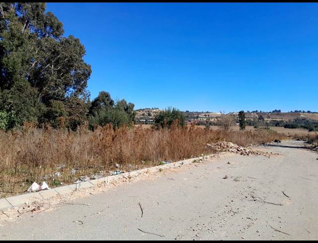 LAND FOR SALE IN FLEURHOF
